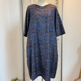 【セミオーダー】バルーンシルエットがキュート！裾しぼりワンピース